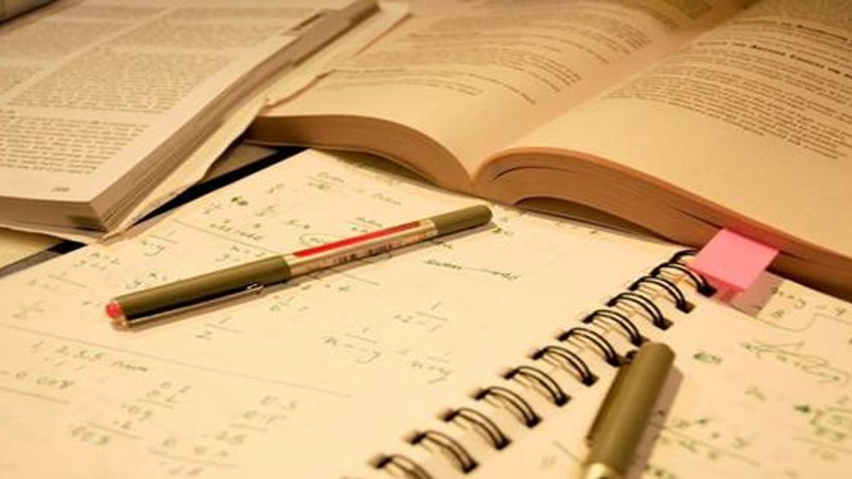 books and pen images